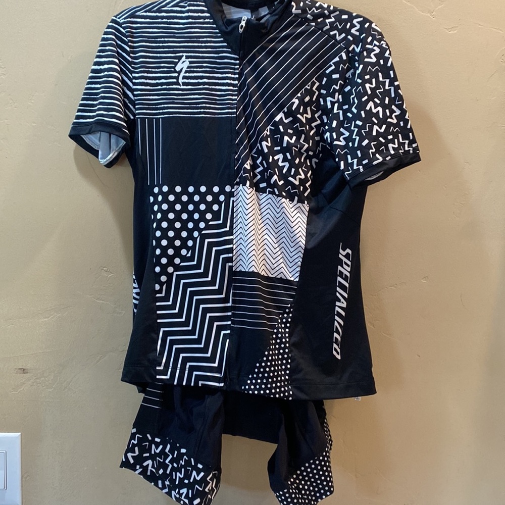 Specialized Women’s Large Cycling kit